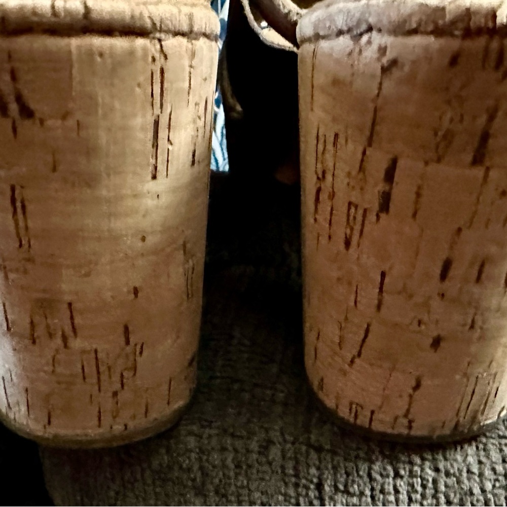 Born Sandals - Picture 3 of 6